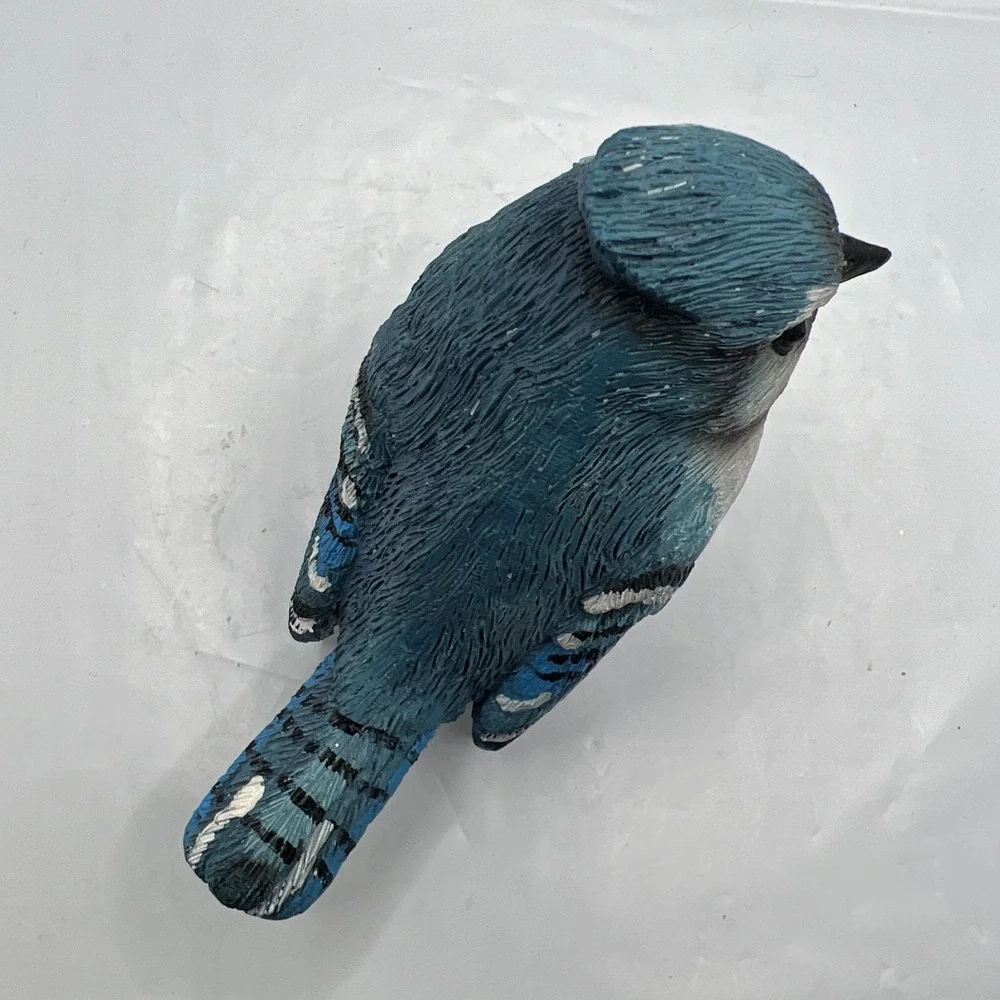 Leaf & Petal Textured Blue Jay Bird Figurine Painted Resin Garden Shelf Decor